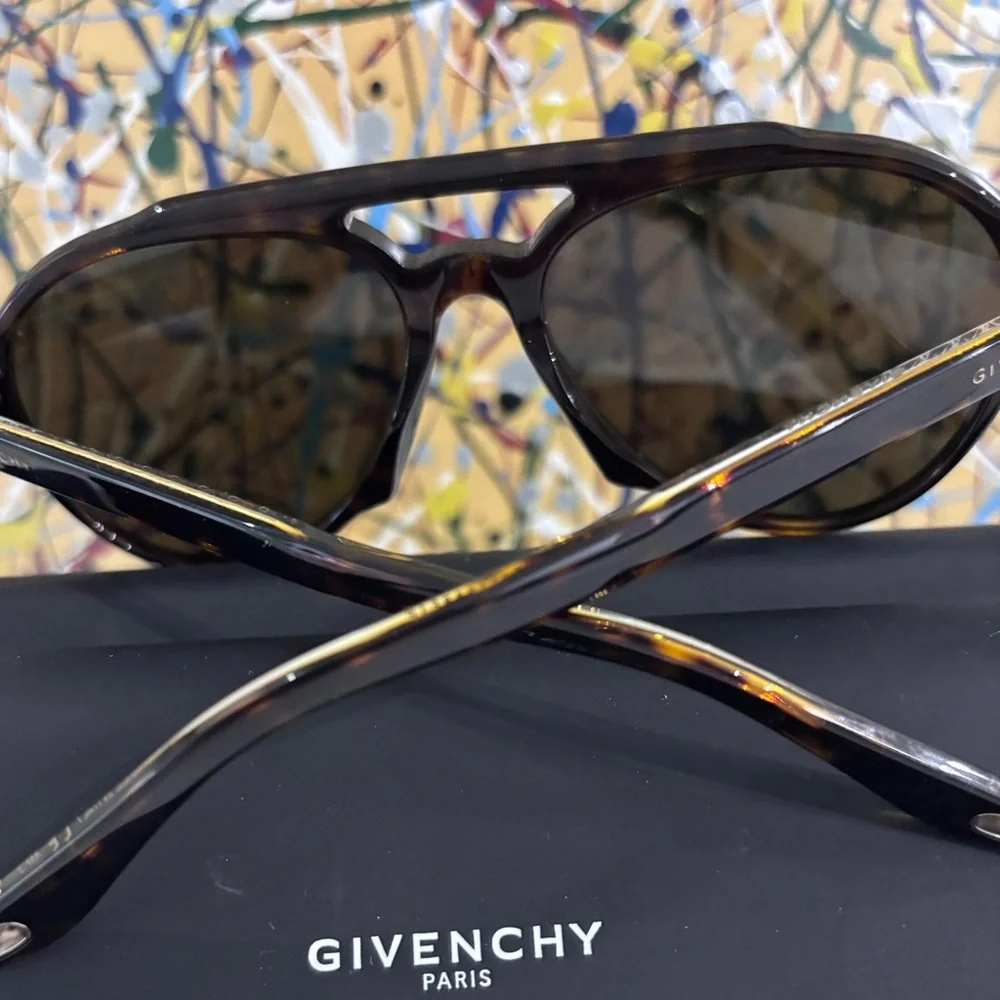 NWOT! GIVENCHY ⚜️ Aviator Sunglasses - Picture 5 of 8